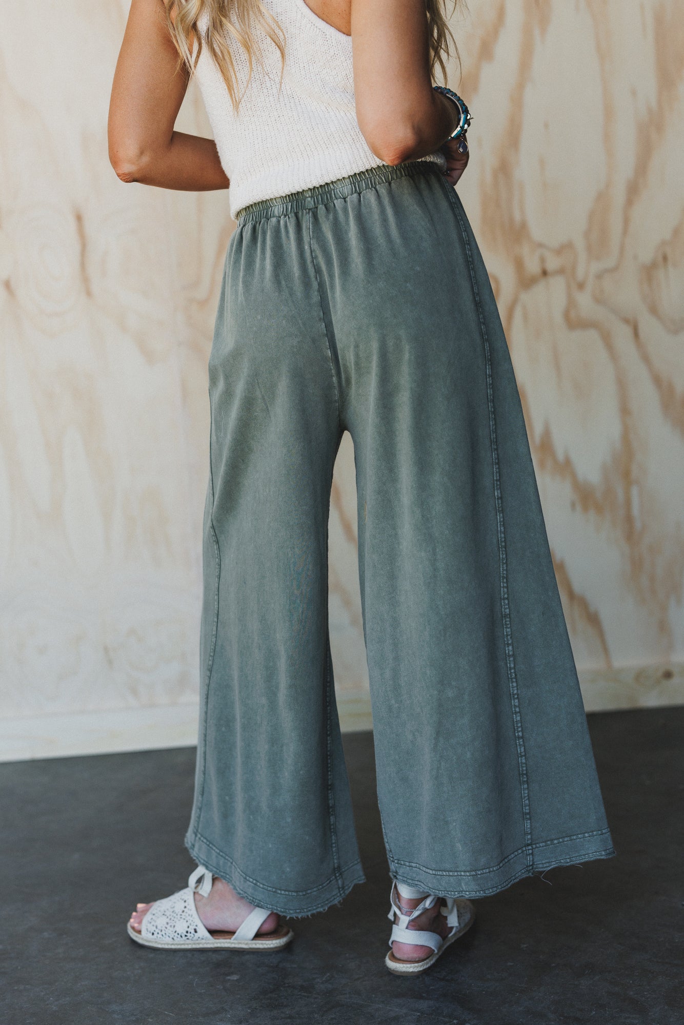 Relaxing Robin Front Pocket Wide Leg Pants - Olive
