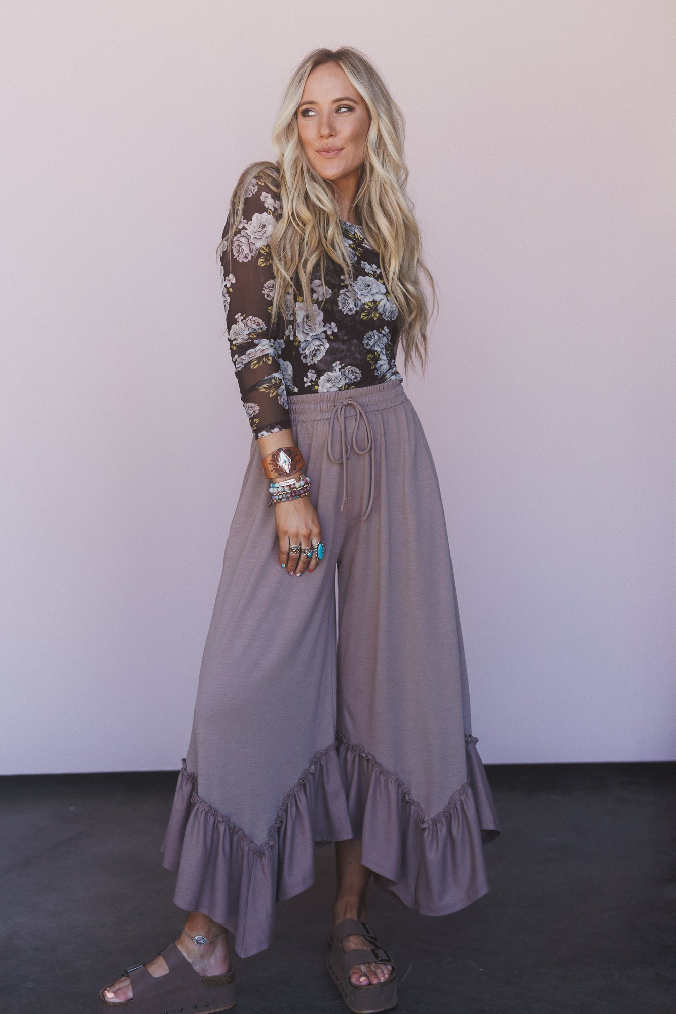 The Nest Serene Flow Ruffled Pants - Coco