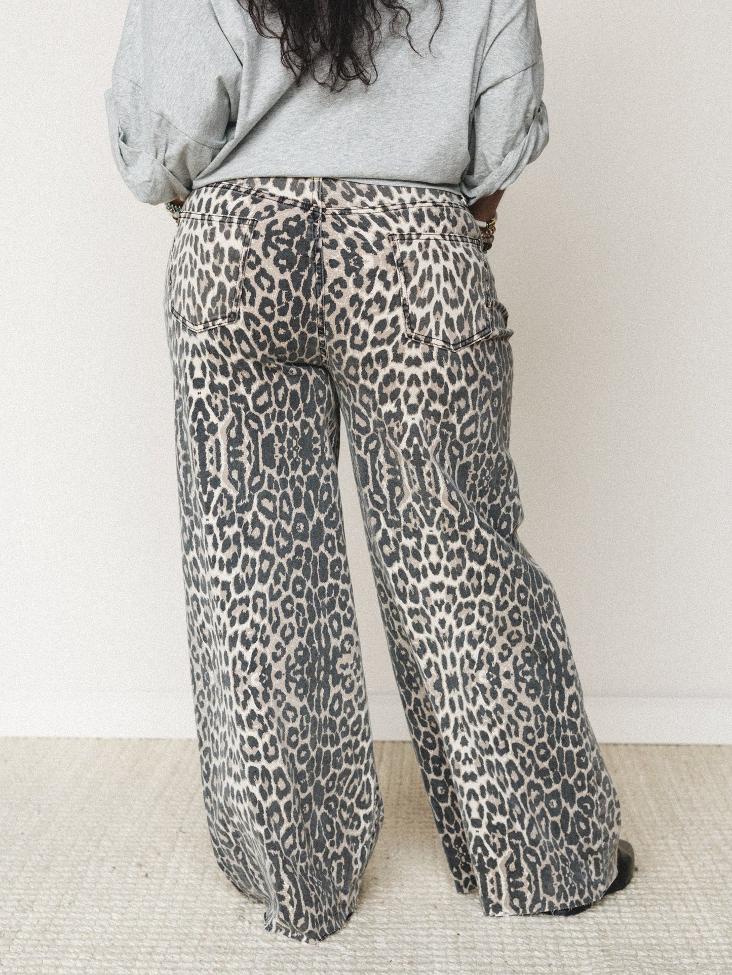 Roaming Leopard Print Pants - Brown