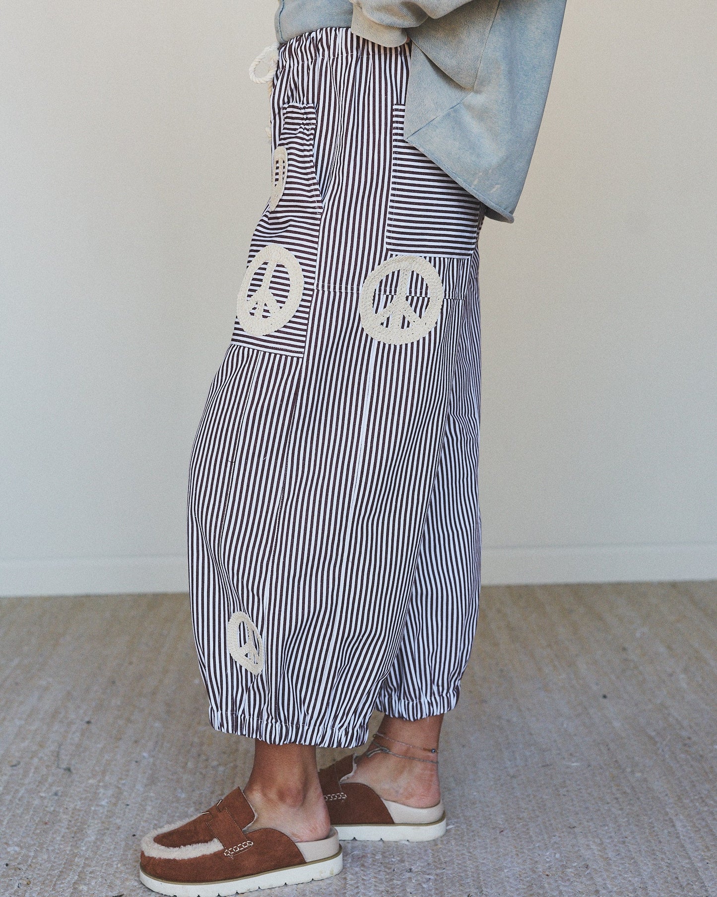 Peace Out Stripe Jeans - Brown