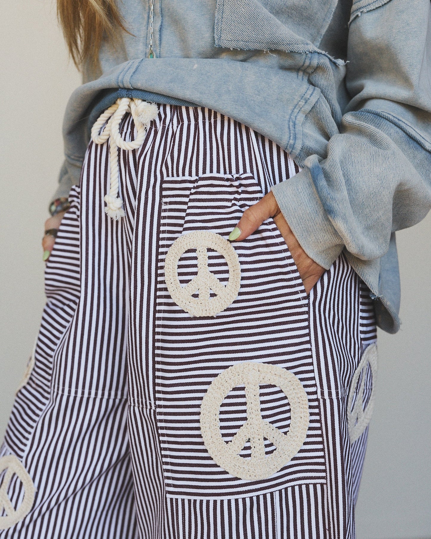 Peace Out Stripe Jeans - Brown