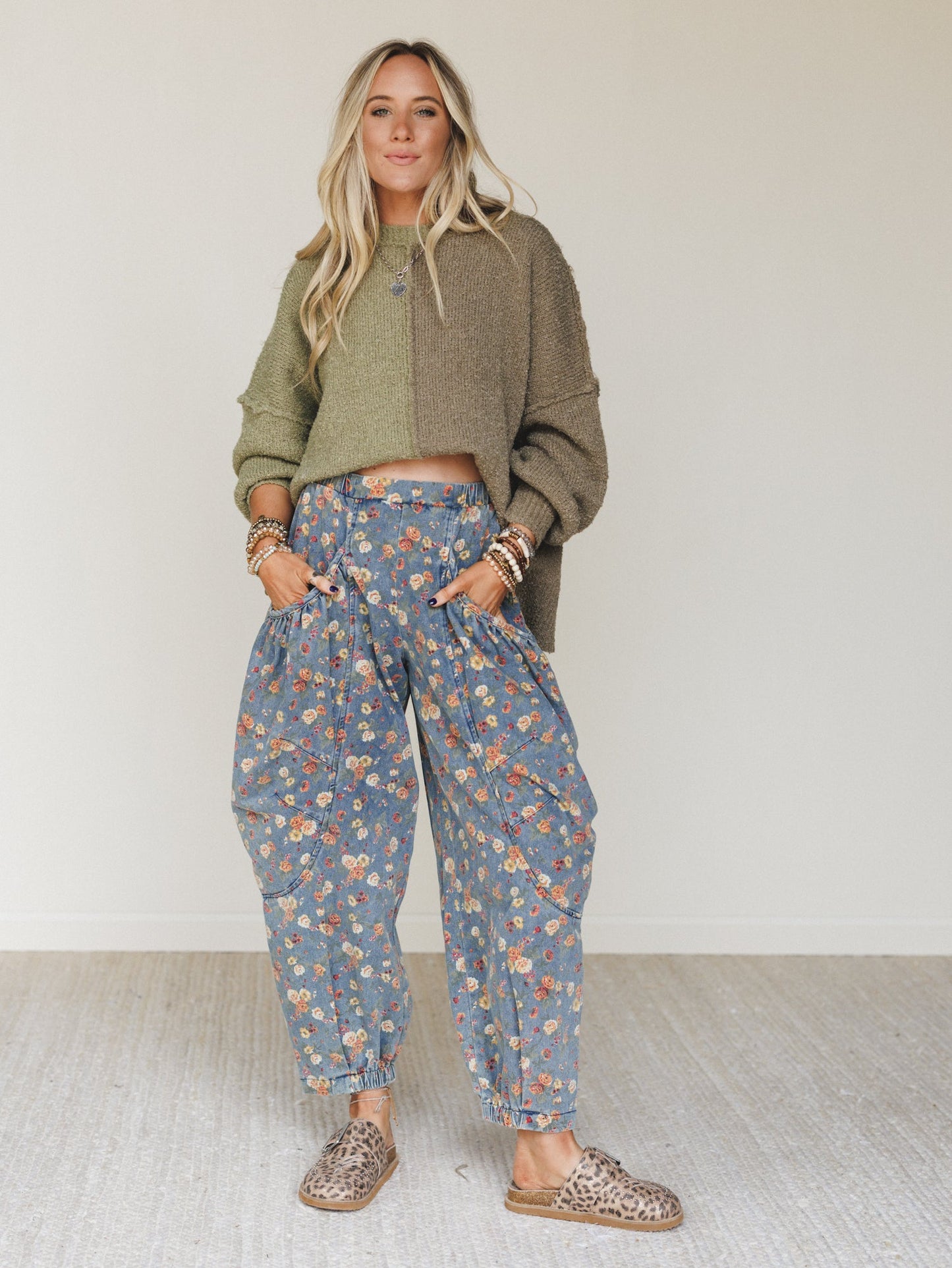 The Nest Nora Gathered Barrel Denim Pant - Denim Blue Floral