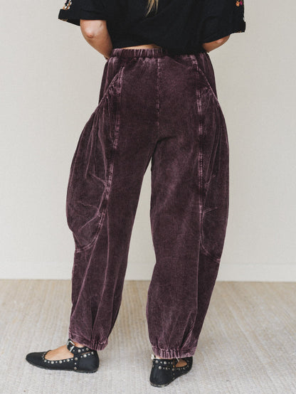 The Nest Nora Gathered Barrel Corduroy Pant - Burgundy