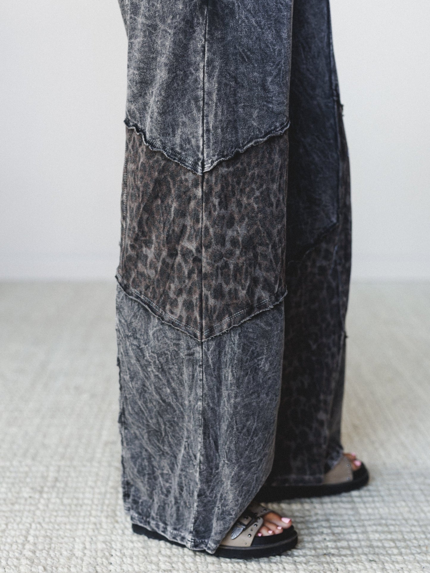 Printed Spirit Wide Leg Pants - Ash Black