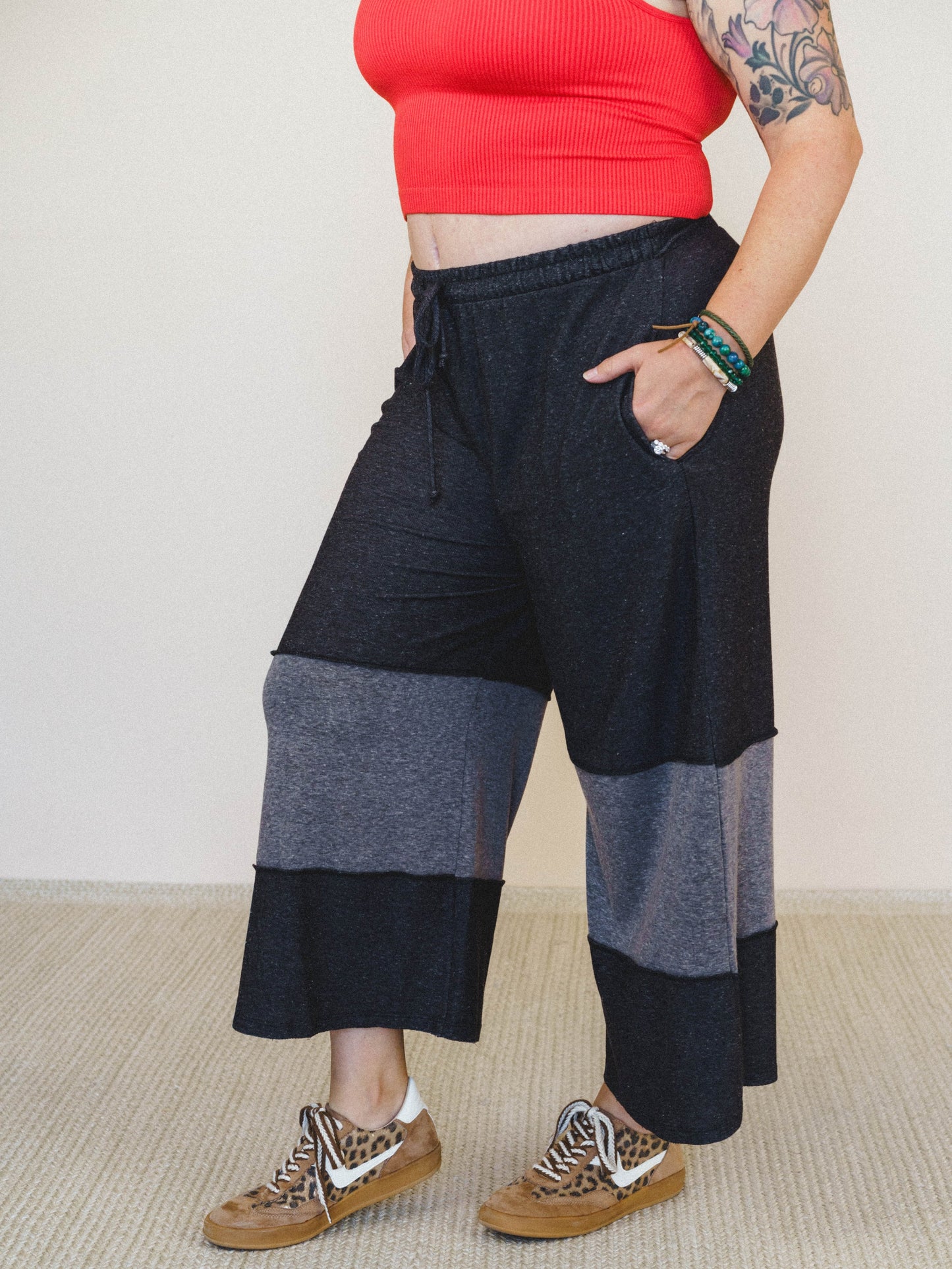 The Nest Soft Horizon Pant - Black