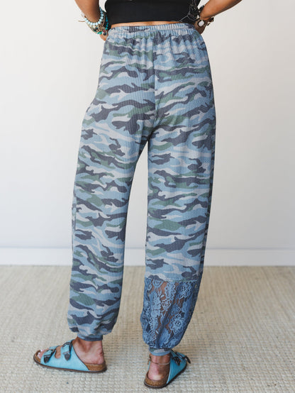 The Nest Weekend Warrior Joggers - Blue Camo