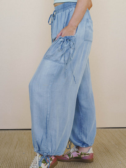 Pocket Full of Flowers Pants - Light Denim
