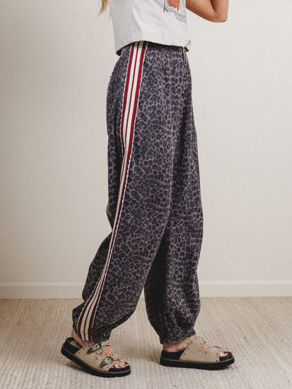 Wild Awakening Pants - Black Leopard