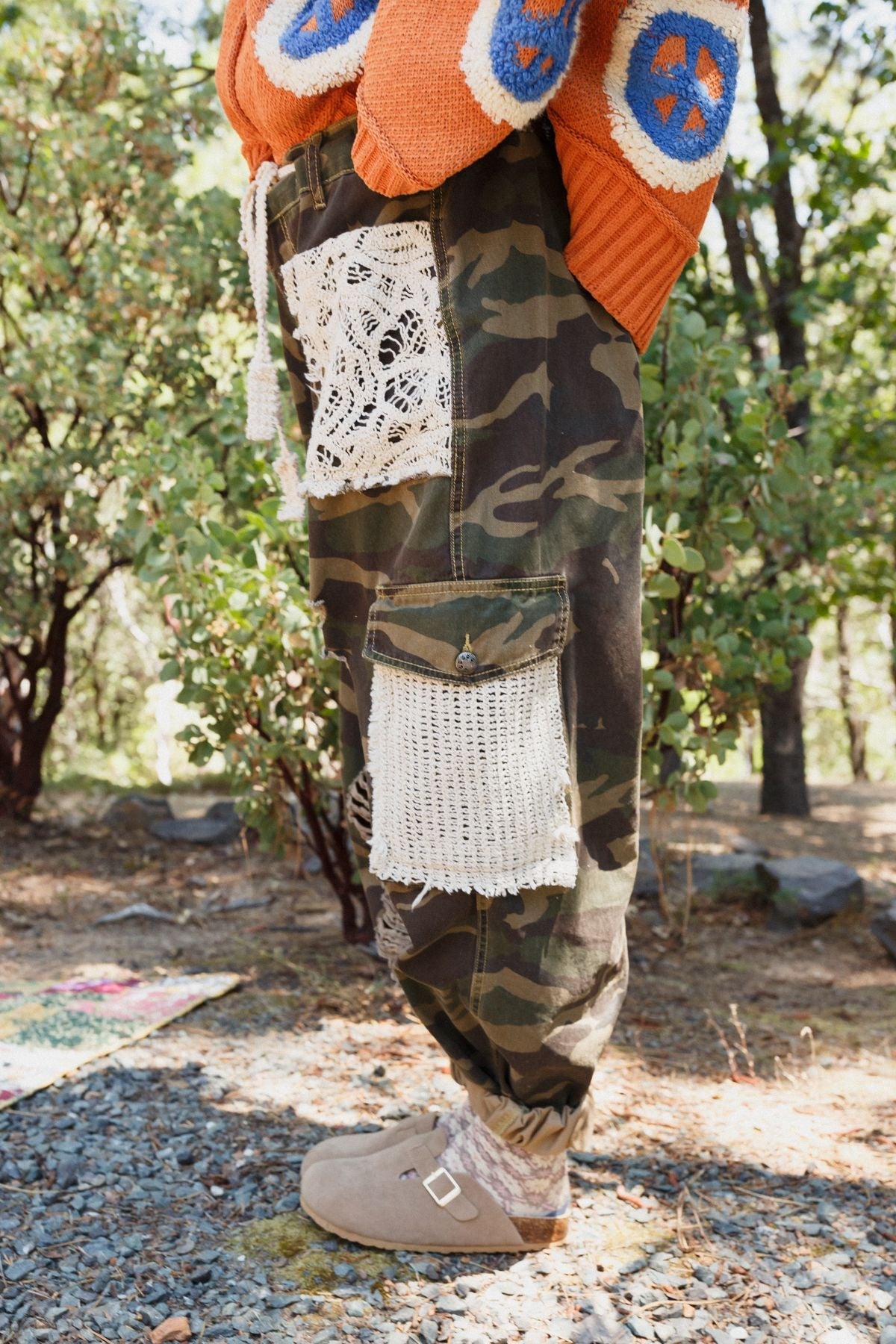 City Sky Distressed Pants - Camo